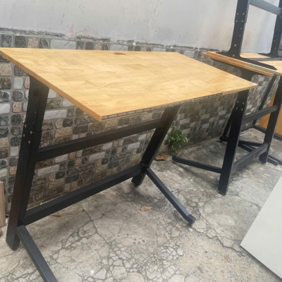bàn làm việc đứng 1m2 PX900