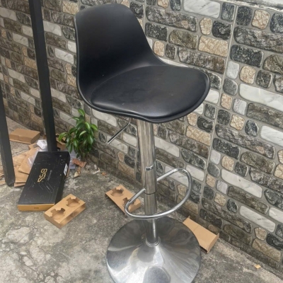 GHẾ QUẦY BAR XOAY CÓ TỰA LƯNG VÀ ĐỆM LÓT