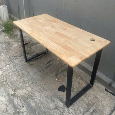 BÀN LÀM VIỆC 1M2 GỖ CAO SU PA400
