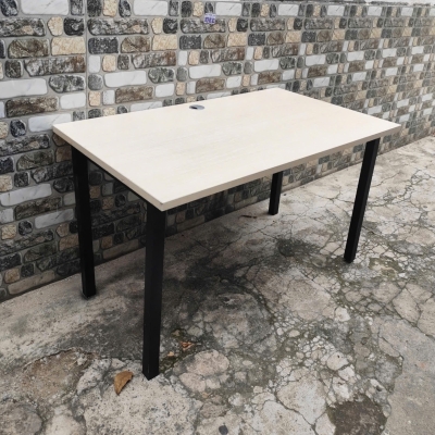 BÀN LÀM VIỆC CHÂN SẮT 70X120