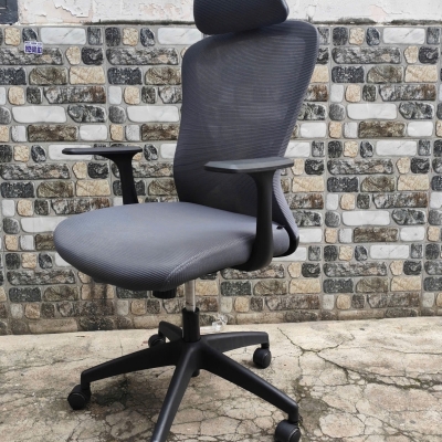 GHẾ XOAY VĂN PHÒNG CÓ TỰA ĐẦU PZ1000