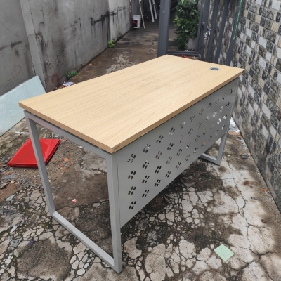 bàn làm việc chữ u 1m2 pc400