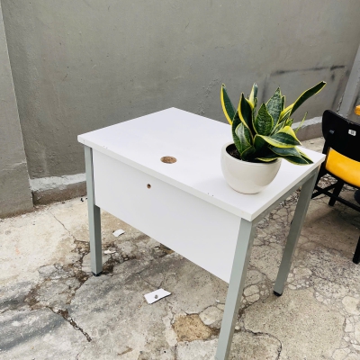 Bàn làm việc 50x70cm 