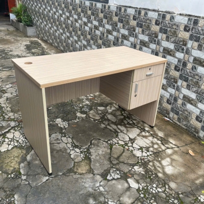 Bàn hộc 1m2 PK550