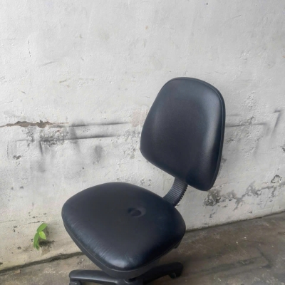 Ghế xoay văn phòng PD150