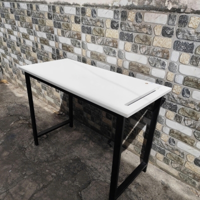 Bàn làm việc 50x110 PT300