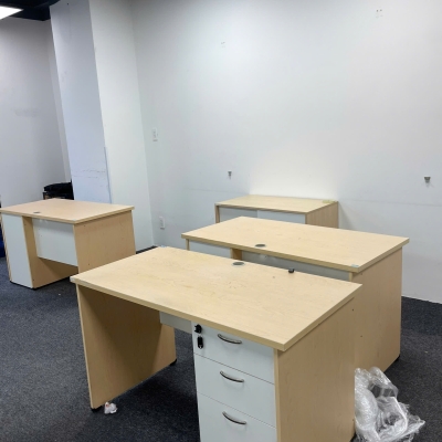 BÀN LÀM VIỆC CÓ HỘC TỦ PS600